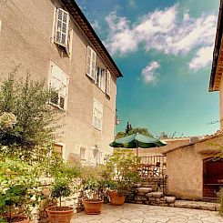 Appartement SCHÖNES STUDIO MIT GARTEN FÜR 2 IM DORF