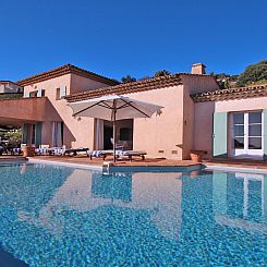 Vakantiehuis Villa Scenic 10 pers - Privates Schwimmbad - Me