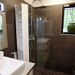 Vakantiehuis Herrliche Villa mit Meerblick, Pool, 400m vom M