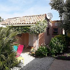 Vakantiehuis Haus "Les Cyprès" mit Gemeinschaftspool