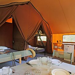 Canadienne-Tent