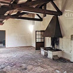 Geschakelde woning in Lablachère