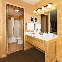 Flat Creek Inn