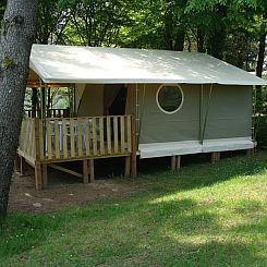 Lodge Canada Classic