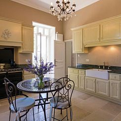 Le Petit Chateau