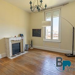 Vrijstaande woning in Laon
