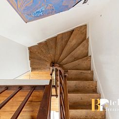 Vrijstaande woning in Laon