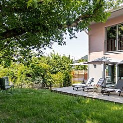 Vakantiehuis Loge aux Loups, Innenpool, Sauna, nahe am See