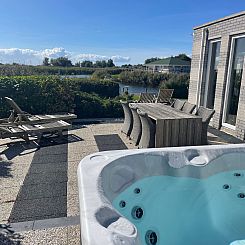 Vakantiehuis Modernes Ferienhaus mit Sauna und Whirlpool