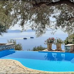 Vakantiehuis Schönes Haus in Apollonii mit privatem Pool