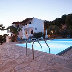Appartement Helle, gemütliche Ferienwohnung in Agios Nikola