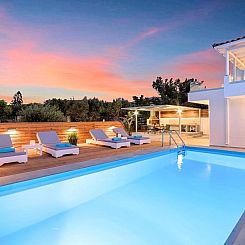 Vakantiehuis Villa "Etoile Villa" mit Blick auf das Wasser