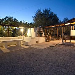 Appartement Wohnung mit Pool im Blumenparadies