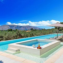 Vakantiehuis Celestial Villa Privater Pool und Jacuzzi