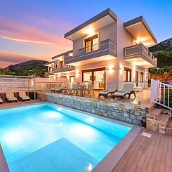 Vakantiehuis Sunlight Villa Beheizter Pool