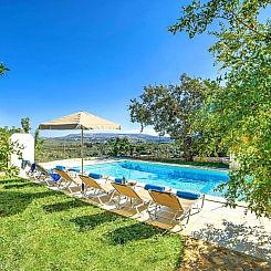 Vakantiehuis Villa "Grand View" mit Blick auf das Wasser