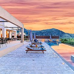 Vakantiehuis Ferienvilla "Minaos" mit eigenem Pool