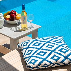 Vakantiehuis in Paralia Kourna mit Grill, Terrasse und Garte