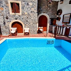 Vakantiehuis Steinhaus Erato Privater Pool Landschaftliche K