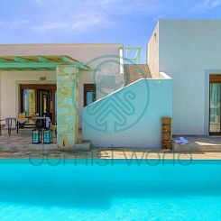 Vrijstaande woning in Agia Triada