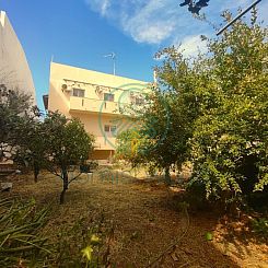 Geschakelde woning in Sisi