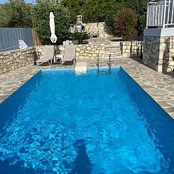 Villa Yavoni, met privé zwembad