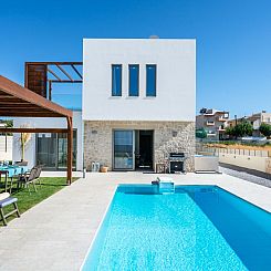 Vakantiehuis Villa am Strand in Rethymno mit privatem Pool