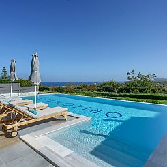 Vakantiehuis Lux-Villa mit Innen- und Außenpool, BBQ und Fi