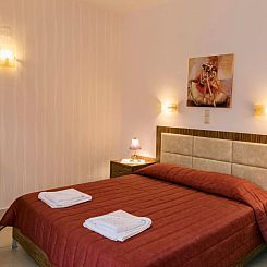 Vakantiehuis Familienvilla mit privatem Pool, Spielplatz und