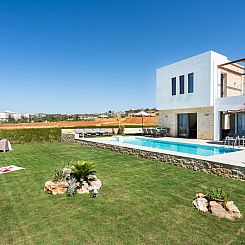 Vakantiehuis Villa am Strand mit Pool, Kinderbereich und BBQ