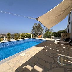 Vrijstaande woning in Listaros