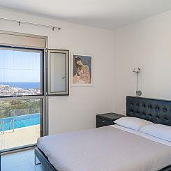 Vakantiehuis "Villa Kallia" mit Infinity-Pool