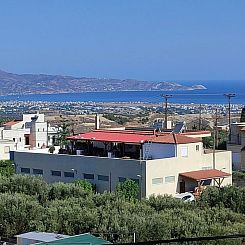 Geschakelde woning in Heraclion Cretes, Agia Triada