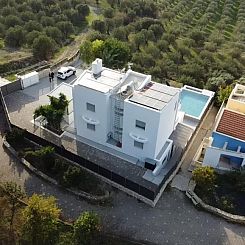Vrijstaande woning in Heraklion