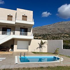 Vrijstaande woning in Triopetra