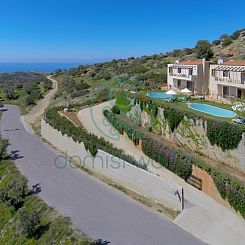Vrijstaande woning in Triopetra