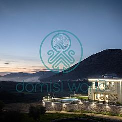 Geschakelde woning in Agia
