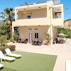 Vrijstaande woning in Agia