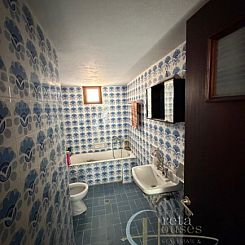 Geschakelde woning in Magarikari