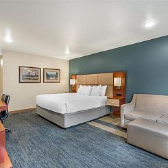 Best Western Plus Clocktower Inn