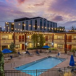 Best Western Plus Clocktower Inn