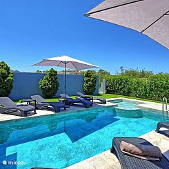 Vakantiehuis Omnia Villa 1-''Beheizter'' Pool und atemberaub
