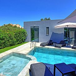 Vakantiehuis Omnia Villa 1-''Beheizter'' Pool und atemberaub