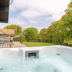 Vakantiehuis Lodge 6 - Hot Tub Lodge