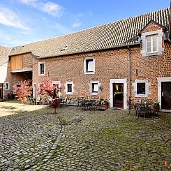 Hof van Aken