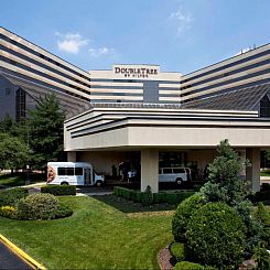 DoubleTree by Hilton Hotel Newark Airport
