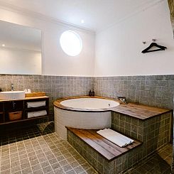 Brown Feather Hotel