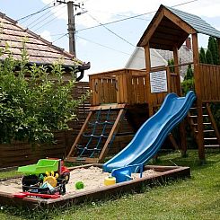 Appartement mit Garten, Terrasse und Grill