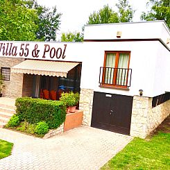 Vakantiehuis Großes Ferienhaus in Siófok mit Privatem Pool