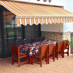 Vakantiehuis Großes Ferienhaus in Siófok mit Privatem Pool